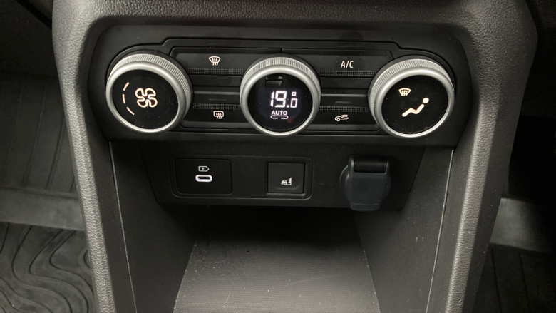 Dacia Jogger 1.6 HEV Extreme 5dr Auto Hybrid Estate